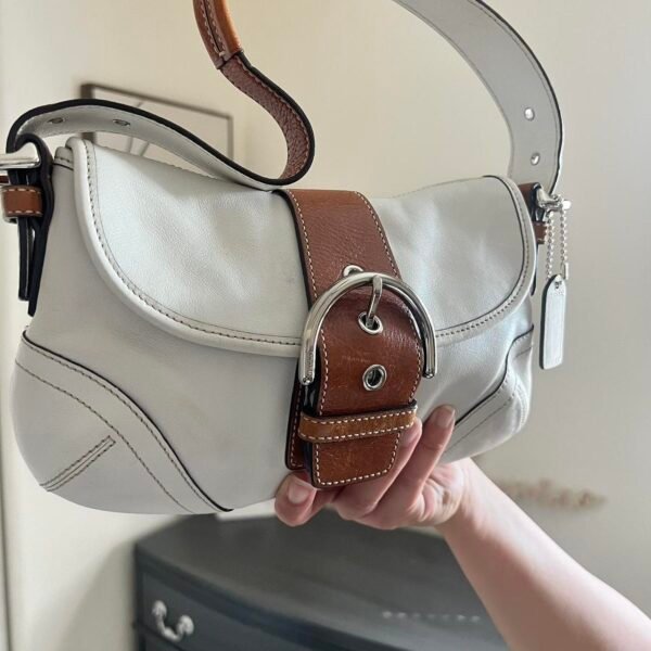 Vintage Y2K Coach White/Brown Small Soho Leather Shoulder Bag ❤️✨