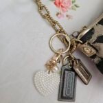 Vintage Y2K Coach Lurex Poppy Gold Hardware Small Shoulder Bag 🍒✨💕 - Image 3