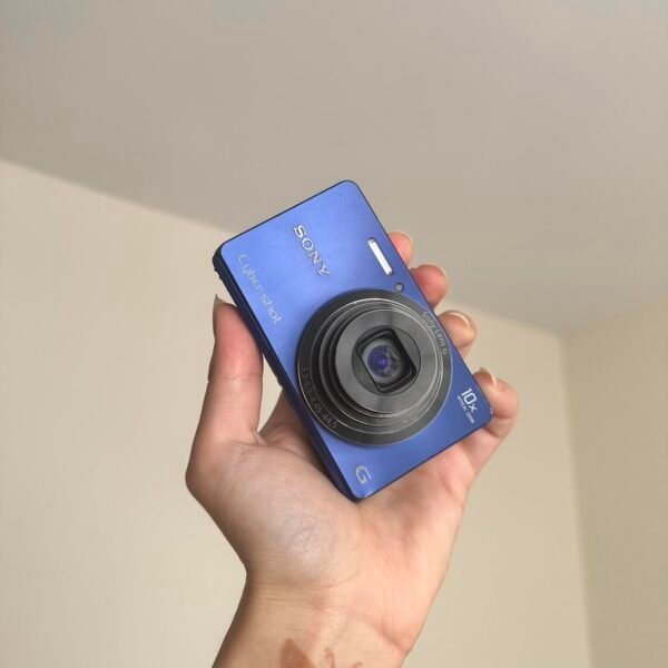 Blue Sony cybershot DSC-W690 Digital Camera ❤️ 📸