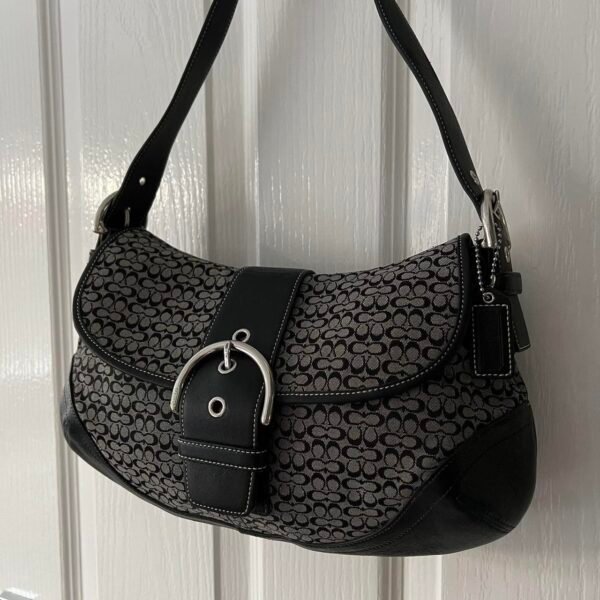 Coach signature buckle shoulder bag - black/grey/silver 🍒✨💕