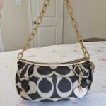 Vintage Y2K Coach Lurex Poppy Gold Hardware Small Shoulder Bag 🍒✨💕