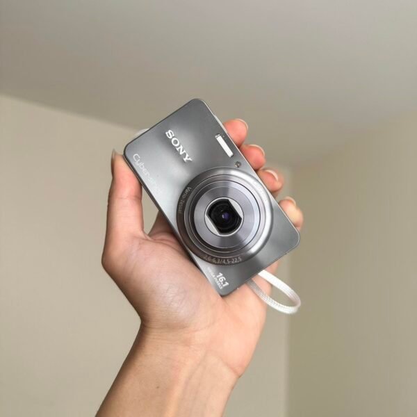 Vintage Sony Cyber-shot DSC-W570 16.1MP Digital Camera Silver ❤️ 📸