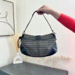 Y2K Coach Signature Canvas Soho Shoulder Bag Large ❤️✨ - Image 7