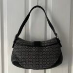 Coach signature buckle shoulder bag - black/grey/silver 🍒✨💕 - Image 3