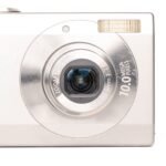 Canon Digital IXUS 90 10.0MP Digital Camera - Image 3